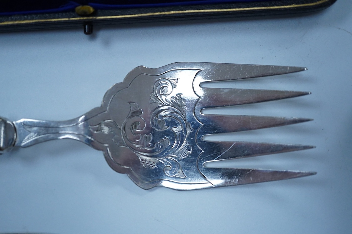 A cased pair of George III engraved silver Old English pattern berry spoons, by Smith & Fearn, London, 1794/5, 22.6cm, together with a cased Edwardian silver christening trio, an 800 standard mustard pot with white metal